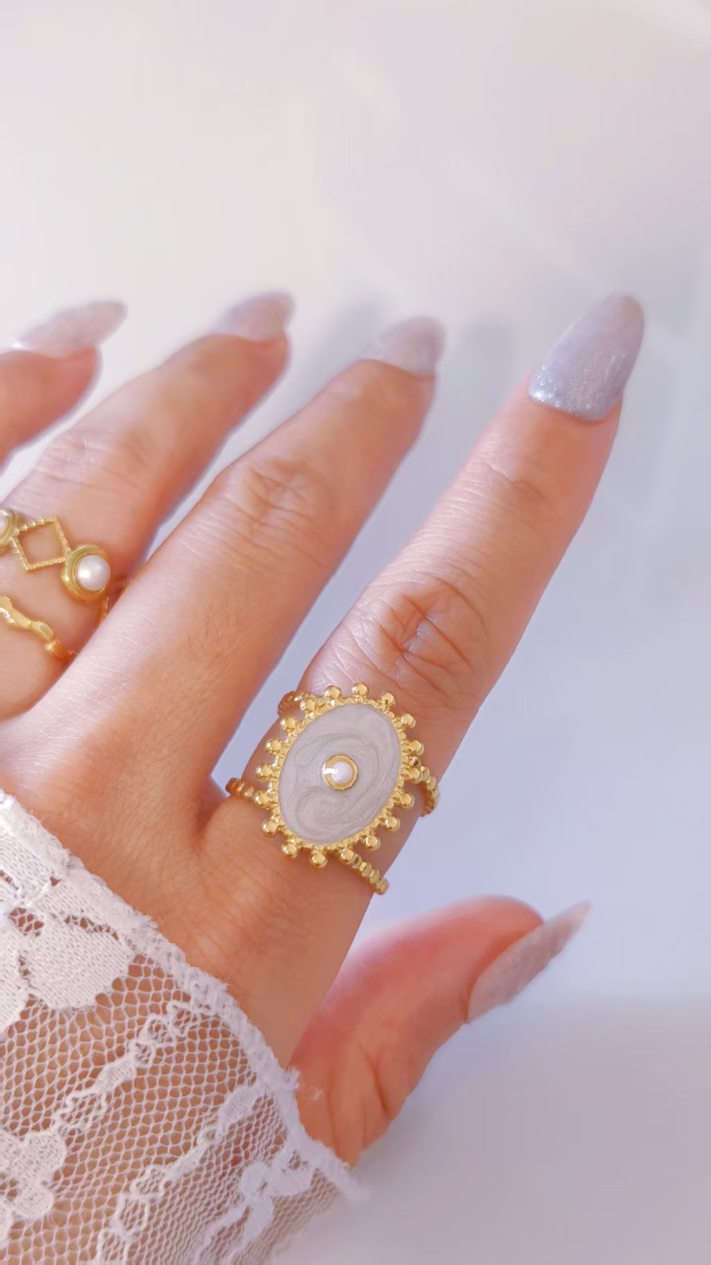 Vintage Enamel Sunburst Ring - Image 2