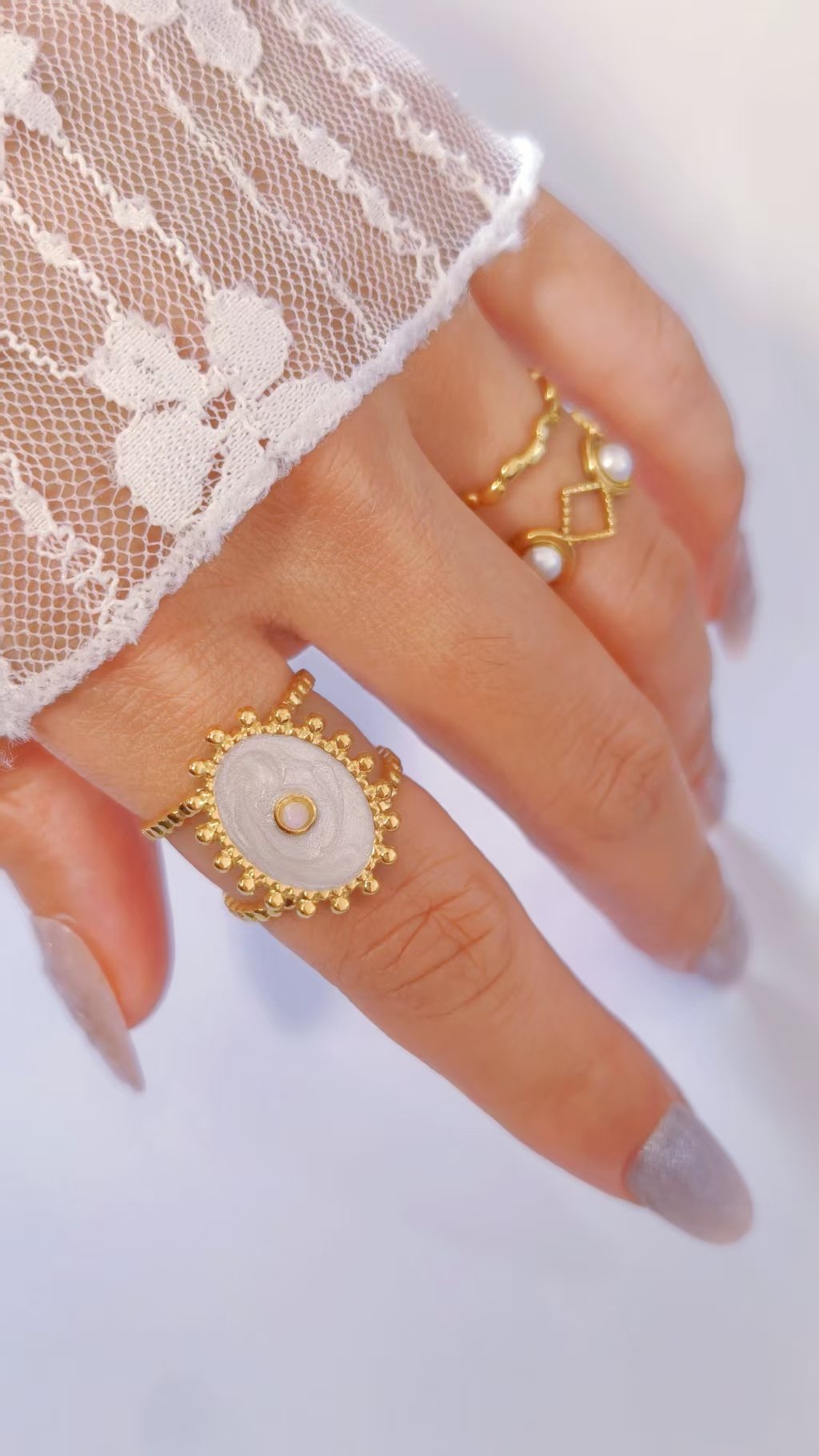 Vintage Enamel Sunburst Ring - Image 3