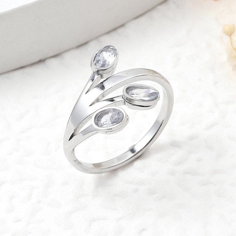 Blooming Branch Zircon Ring - Image 6