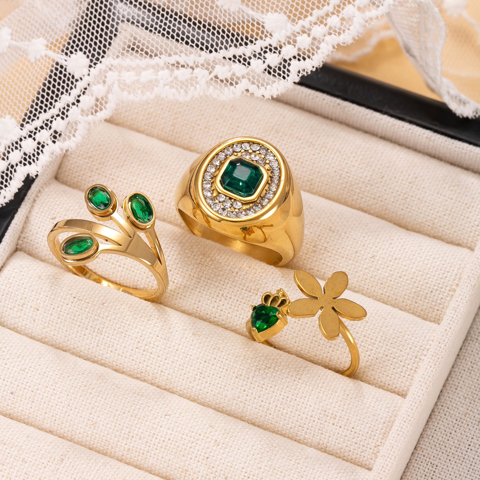 Emerald Vine Branch Ring - Image 3