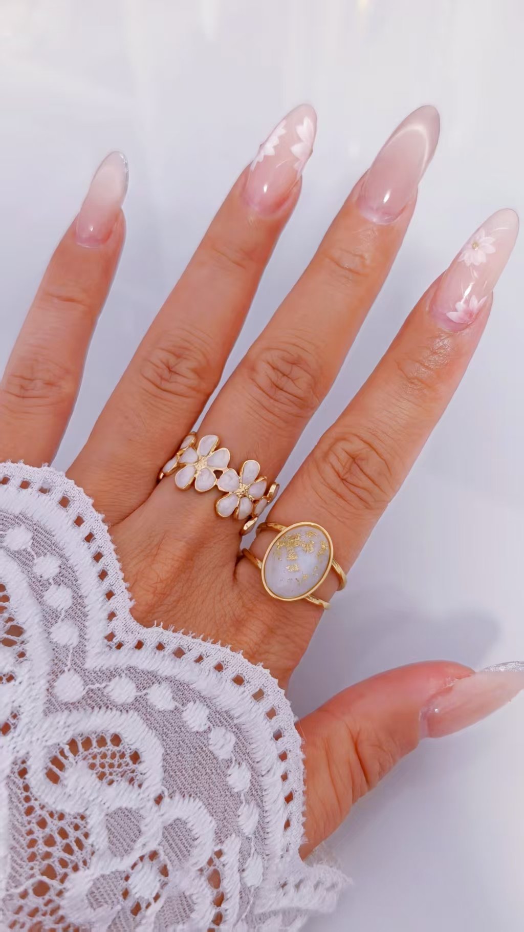 Gold Foil Oval Halo Ring - Image 2