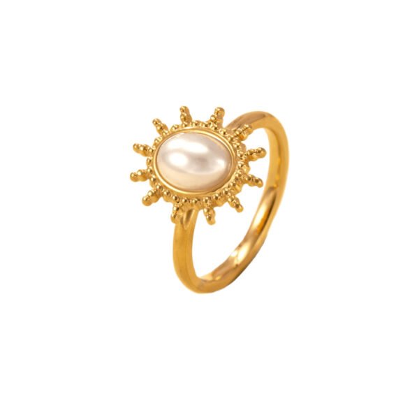 Golden Sunburst Pearl Ring