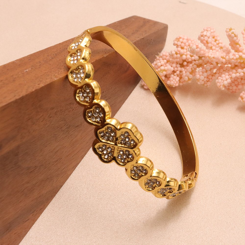 Heart Clover Pavé Bangle - Image 2