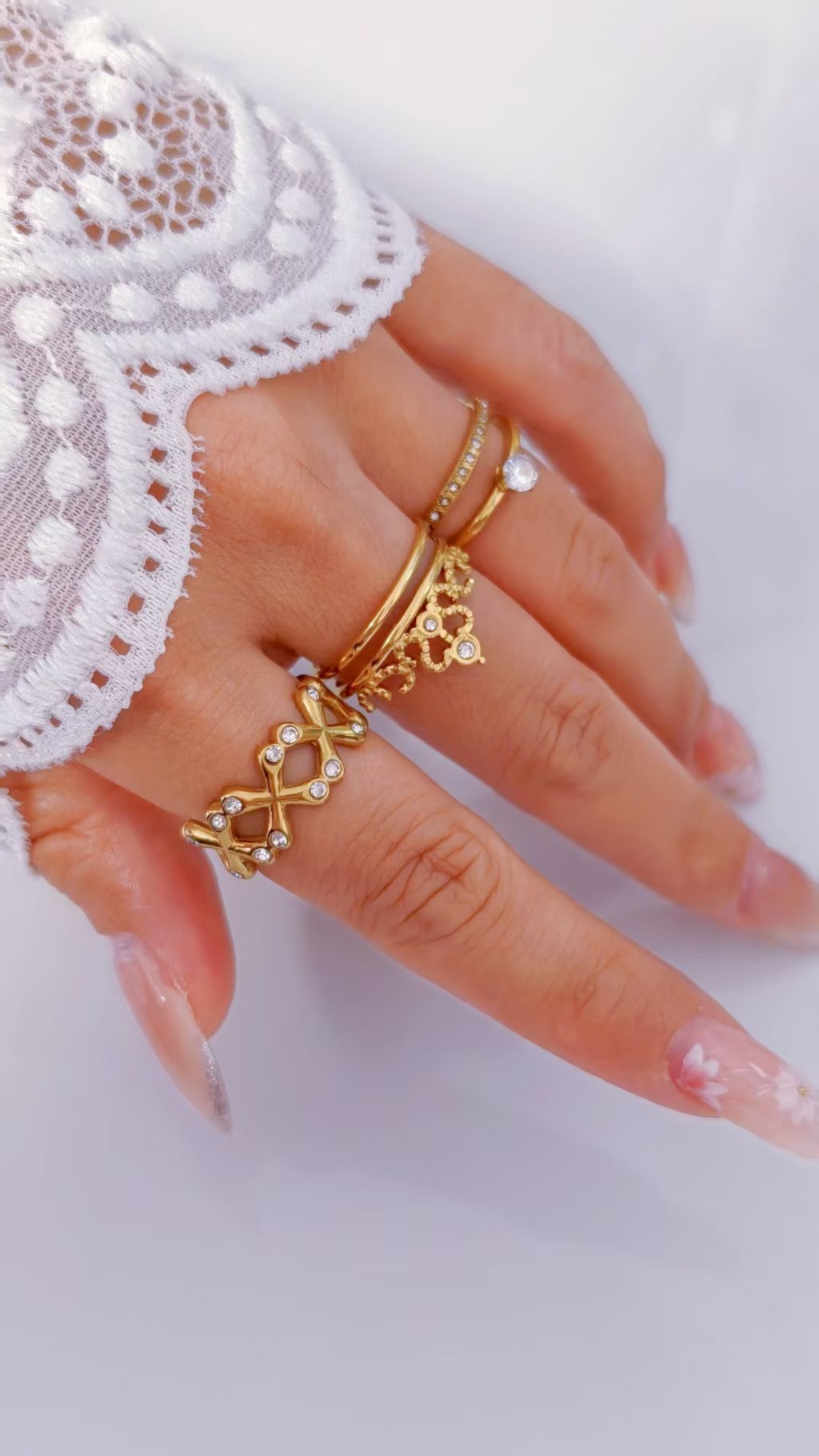 Interlocking Cross Band Ring - Image 3