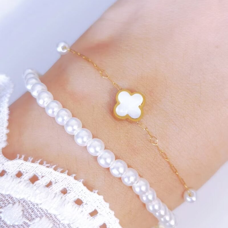 Lucky Pearl Clover Bracelet