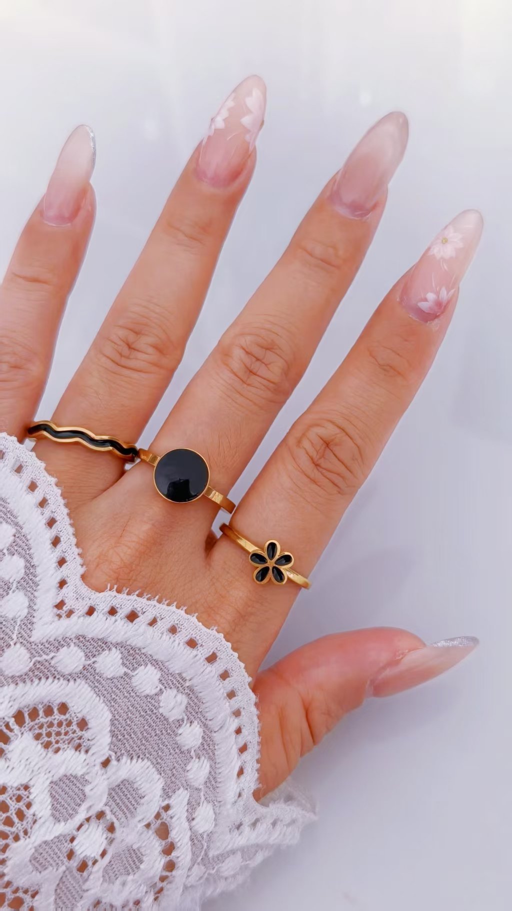 Midnight Daisy Enamel Ring - Image 2