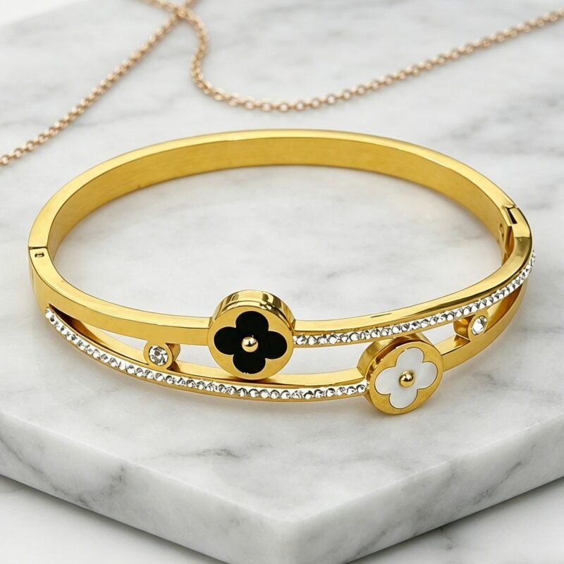 Monochrome Clover Pavé Bangle
