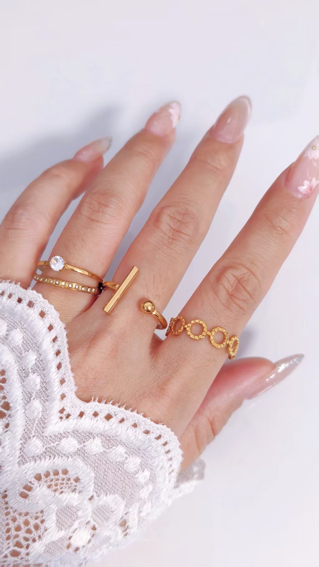 Textured Circle Link Ring - Image 3