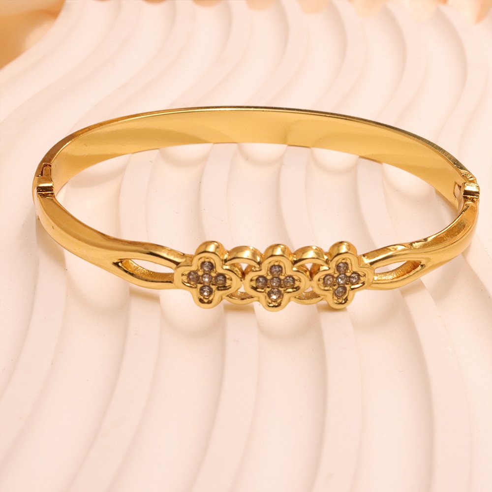 Triple Clover Bangle - Image 4