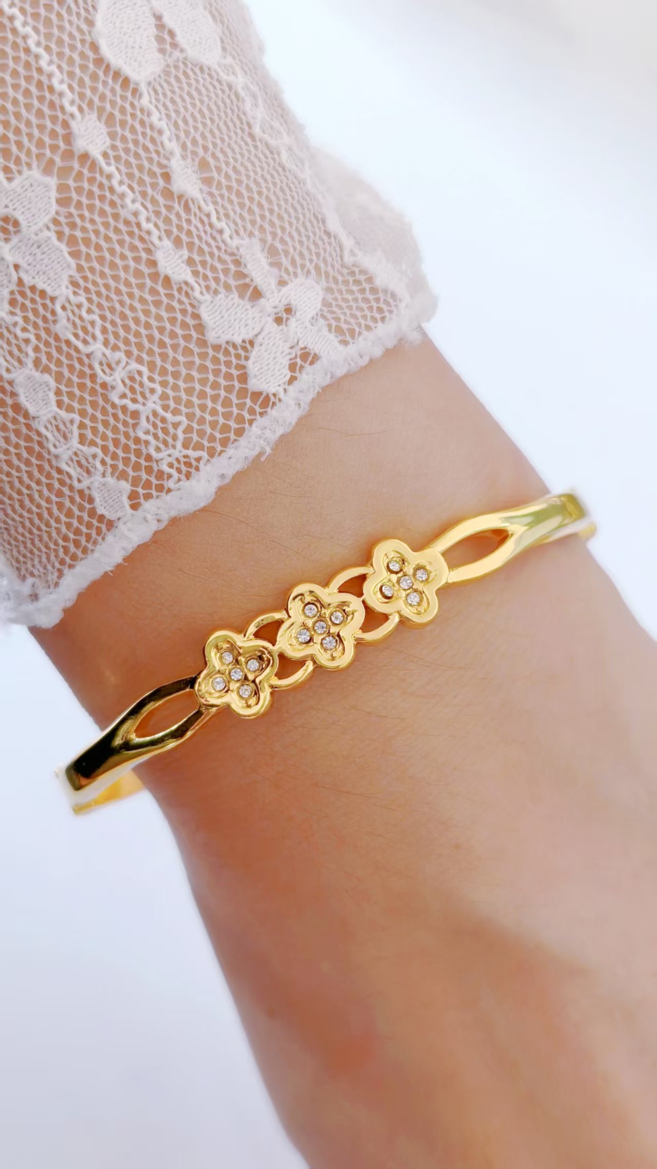 Triple Clover Bangle - Image 3