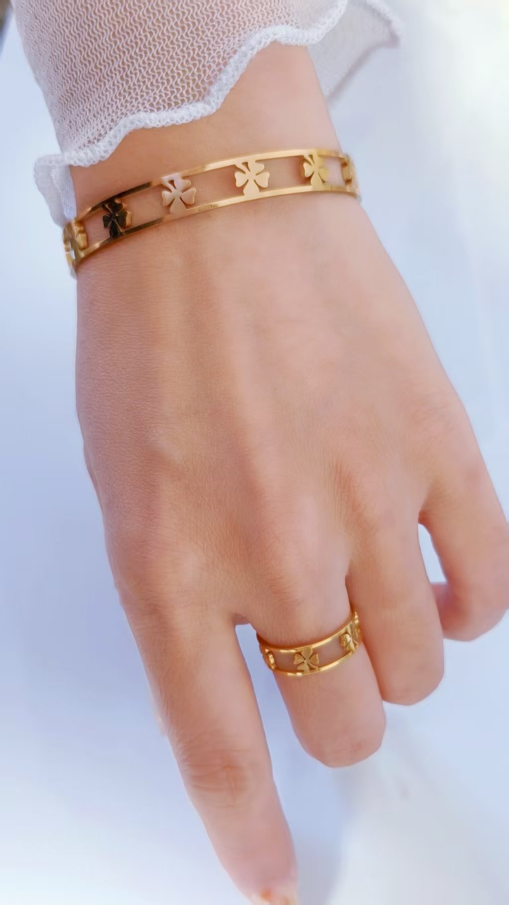 Fortune's Trail Clover Bangle & Ring Set - Image 2