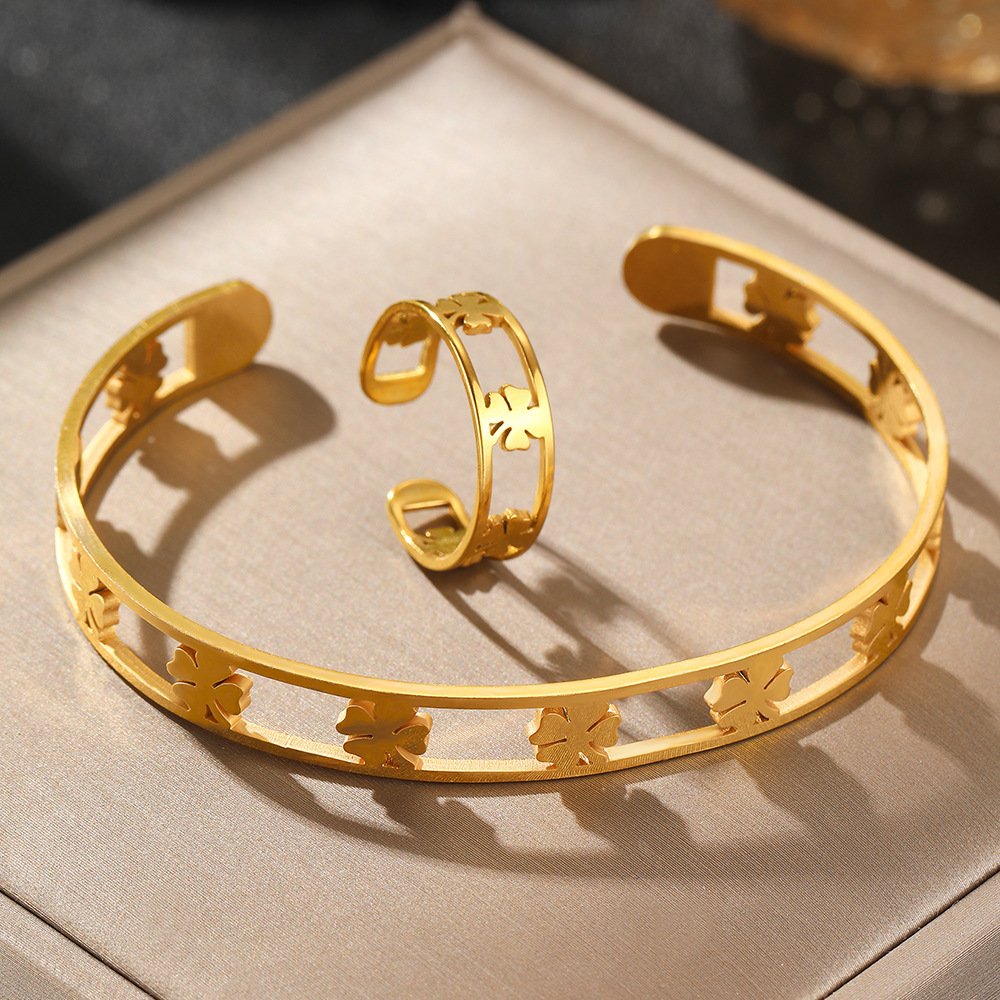 Fortune's Trail Clover Bangle & Ring Set - Image 5
