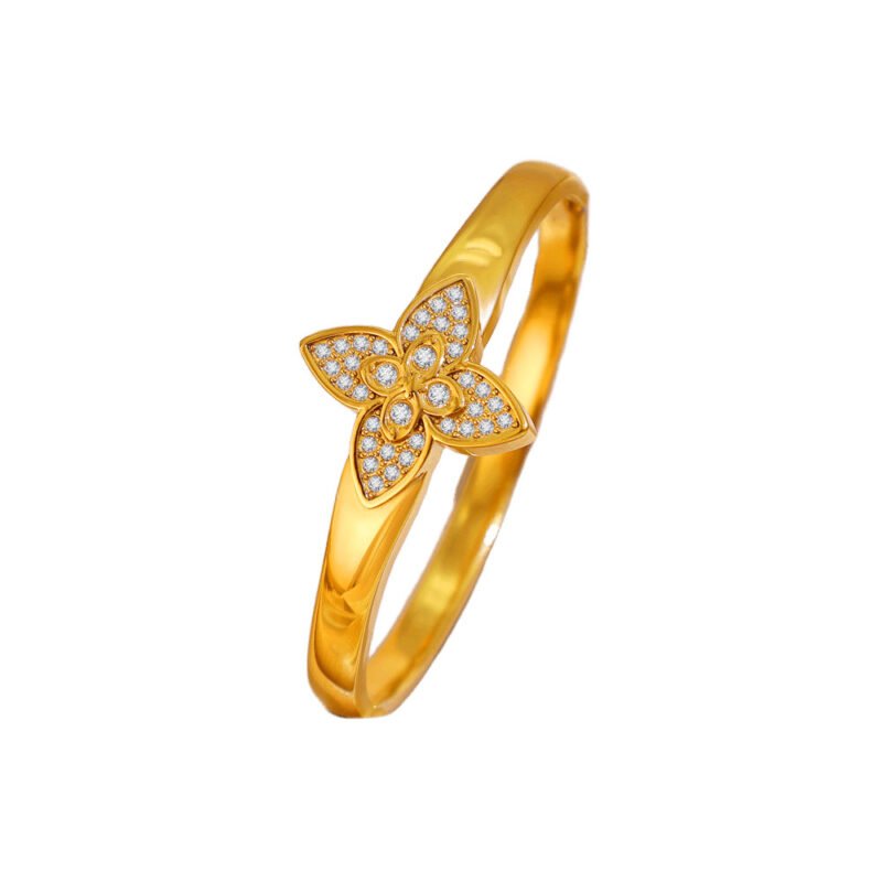 Pavé Clover Petal Bangle
