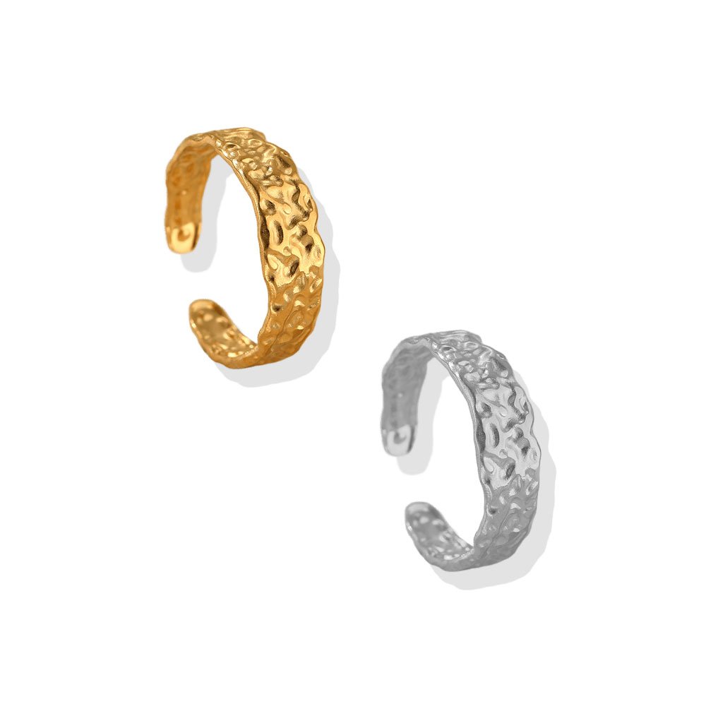 River Stone Slim Hammered Ring