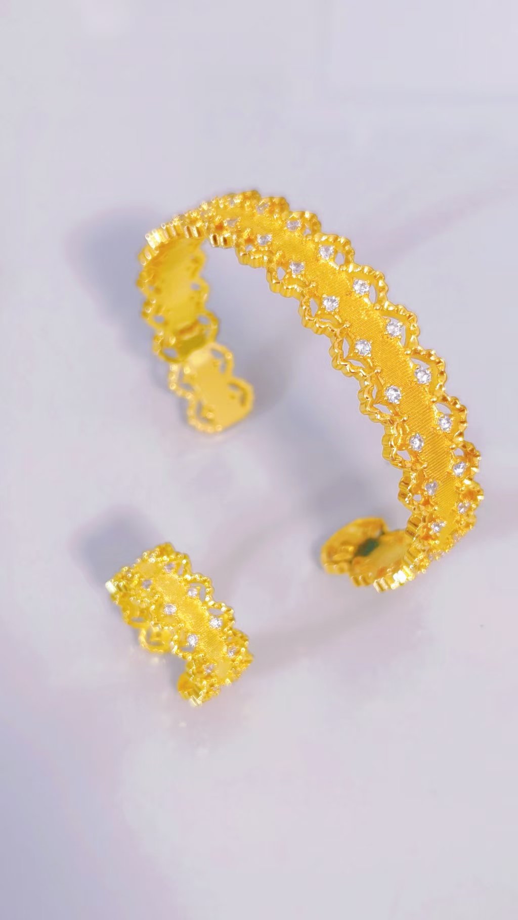 Royal Lace Zircon Scalloped Ring & Bracelet Set - Image 8
