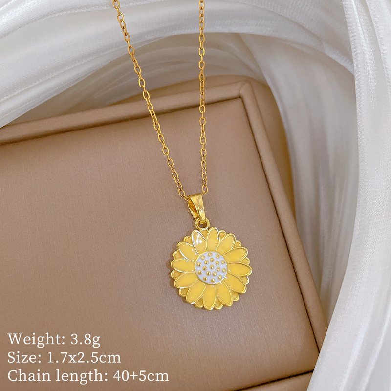 Sunny Enamel Daisy Necklace