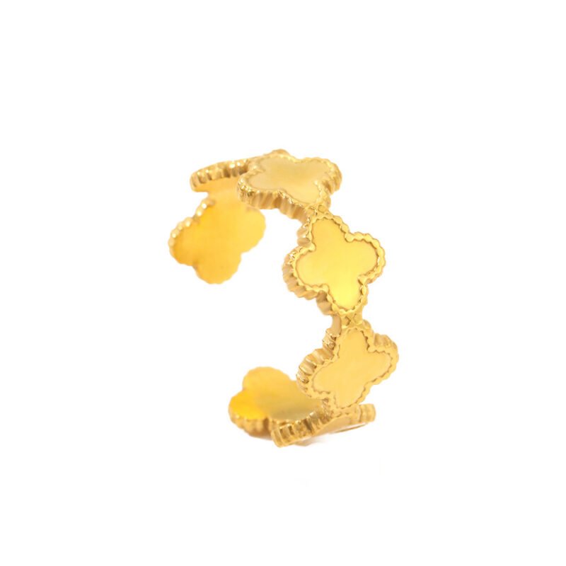 Clover Crown Scalloped Four-Leaf Band Ring