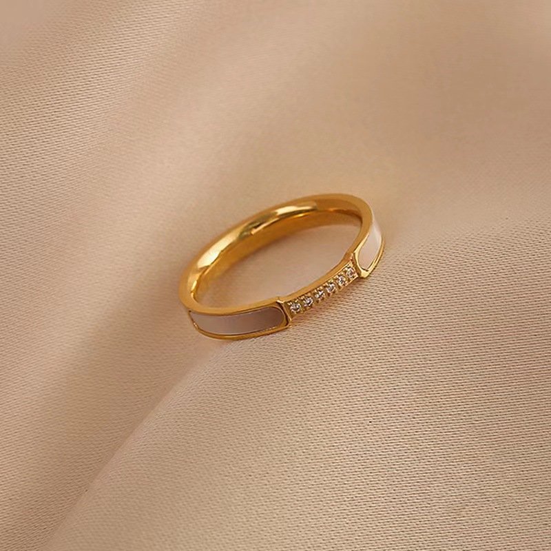 Pearlescent Shell Zircon Band Ring - Image 6