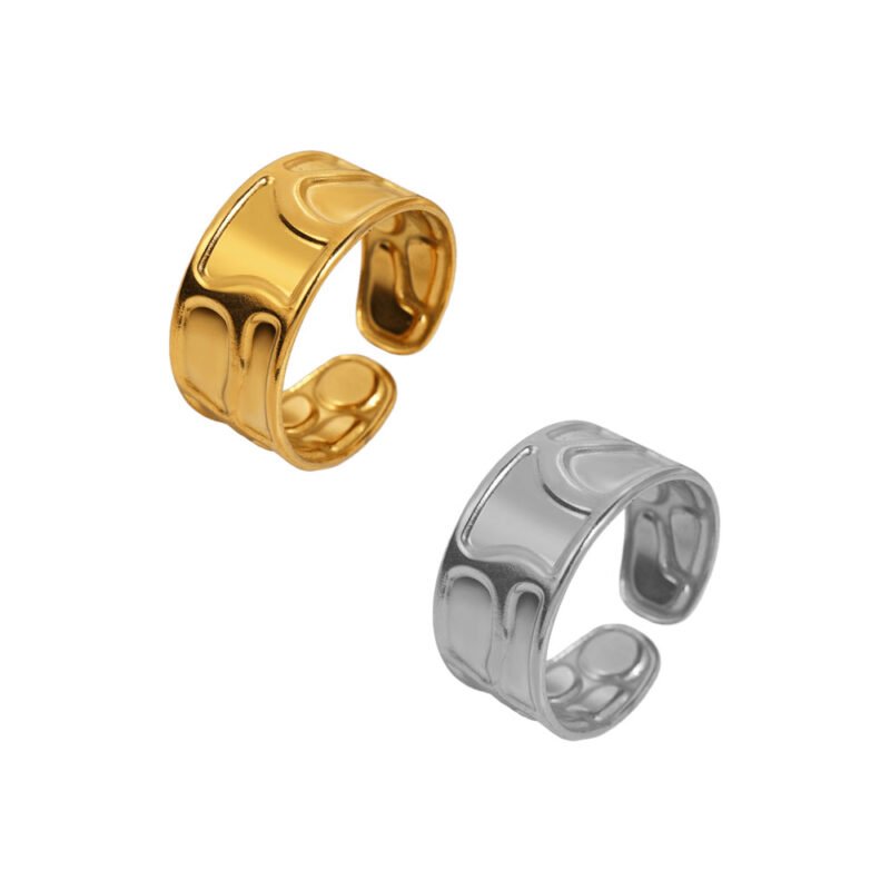 Relief Tiles Embossed Wide Band Ring