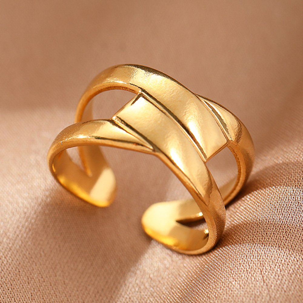 Wrapped Band Cross-Strap Statement Ring - Image 4